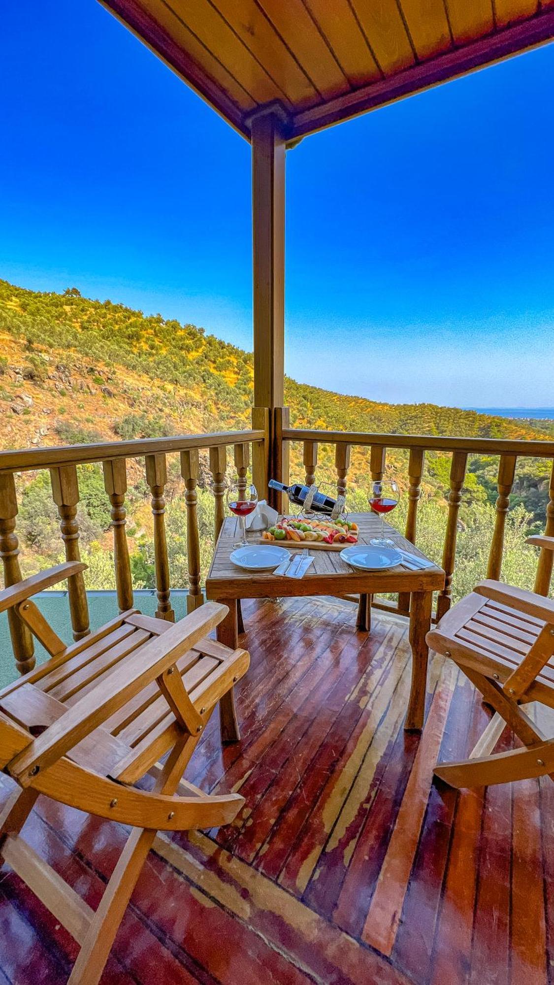 Kazdagi Atila Bey Konagi Hotel Ayvacik Ngoại thất bức ảnh